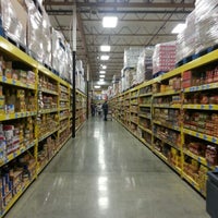 Photo taken at FoodMaxx by Eric L. on 12/20/2012