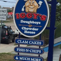 Photo taken at Iggy&amp;#39;s Doughboys by Lily L. on 8/16/2017