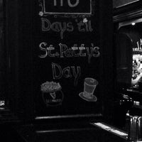 Foto tomada en Fitzgerald&#39;s Irish Pub  por Julie S. el 11/23/2014