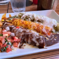 Das Foto wurde bei Acenar Mexican Restaurant von Cheri D. am 6/23/2022 aufgenommen