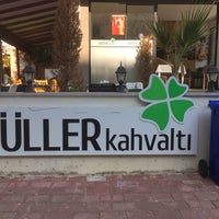 Photo taken at Güller Kahvaltı Garden by Guller K. on 10/30/2019