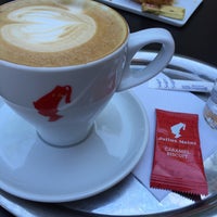Photo taken at Julius Meinl Coffee House by Armand on 7/19/2016