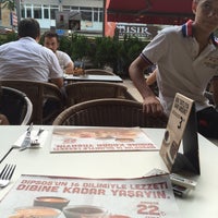 Photo taken at Pizza Hut by Rıza K. on 9/10/2015