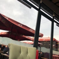 Foto tomada en Elisi Cafe &amp; Restaurant  por M.edl A. el 11/6/2022