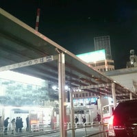 Photo taken at 渋谷駅西口優良タクシー乗り場 by haruhies on 2/14/2017