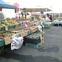 Photo taken at Parsons Green Farmers&amp;#39; Market by Roser B. on 12/2/2012