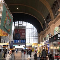 Photo taken at H Hauptbahnhof by Koki I. on 3/4/2020