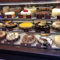 Photo taken at The Cheesecake Factory by Saniy Y. on 7/20/2019