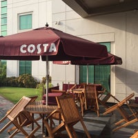 Photo taken at Costa Coffee by David C. on 7/4/2016