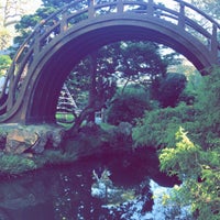 Photo taken at Japanese Tea Garden Gift Shop by Yummy on 1/6/2020