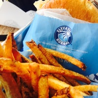 Photo taken at Elevation Burger by Emely on 3/7/2015