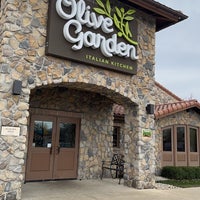 Photo taken at Olive Garden by Fahad on 3/25/2024