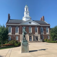 Foto diambil di Eastern Kentucky University oleh Mubarak pada 8/13/2020