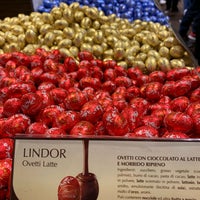 Photo taken at Lindt by Fredy on 4/6/2019