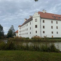 10/23/2023 tarihinde A💕ziyaretçi tarafından Schloss Hohenkammer'de çekilen fotoğraf