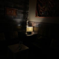 Foto tirada no(a) The Village Hookah Lounge por ♺ em 12/20/2023