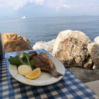 Photo taken at Ünsal Balık Restaurant by Sercan Y. on 6/7/2021