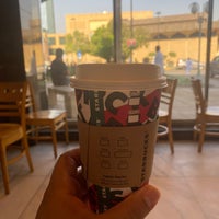 Das Foto wurde bei Starbucks von Abdulaziiz A. am 11/14/2019 aufgenommen