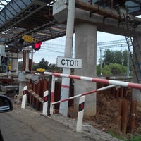 белый переезд