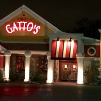 Photo taken at Gatto&amp;#39;s Italian Restaurant Orland Park by Nick P. on 12/3/2014