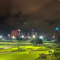 Photo taken at Marina Bay Golf Course by 野沢 周. on 12/5/2023
