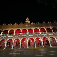 Photo taken at Palacio Municipal de Mérida by Eugenia E. on 12/3/2022