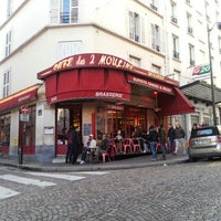 Снимок сделан в Clichy Montmartre пользователем Sinem E. 2/16/2014