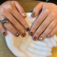 Photo taken at ディスコネイルサロン DISCO NAIL by Hafsa A. on 12/7/2019