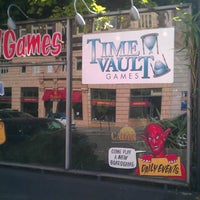Foto tirada no(a) Time Vault Games por Time Vault Games em 1/13/2014