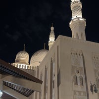 Photo taken at Jumeirah Mosque مسجد جميرا الكبير by Zayed on 11/23/2023