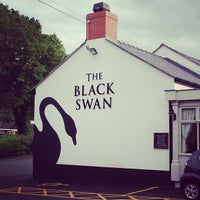 Foto tirada no(a) The Black Swan por Joseph L. em 6/12/2013
