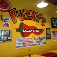 11/21/2012 tarihinde Jay J.ziyaretçi tarafından Fuzzy&amp;#39;s Taco Shop'de çekilen fotoğraf