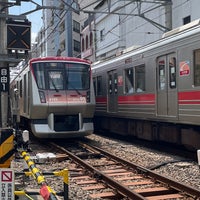 Photo taken at Ōimachi Line Jiyūgaoka Station (OM10) by The Hermit Stone on 6/13/2023