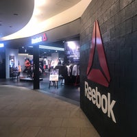 Photo taken at Reebok FitHub Roppongi Hills by The Hermit Stone on 11/24/2017