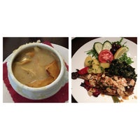 5/12/2013 tarihinde Jeanie U.ziyaretçi tarafından Restaurant Okarina'de çekilen fotoğraf