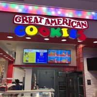 Photo taken at Great American Cookies by Julio O. on 1/3/2020