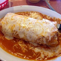 Снимок сделан в Lindo Mexico Restaurant пользователем Ashley B. 5/4/2014
