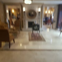 Foto diambil di The Central Palace Hotel oleh Yousif Ķ. pada 11/24/2020