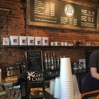 7/3/2017 tarihinde Ronald Clayton S.ziyaretçi tarafından Tin Cup Coffee'de çekilen fotoğraf