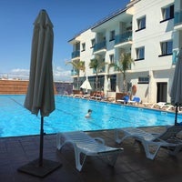 Foto tirada no(a) Port Sitges Resort Hotel por Irene M. em 6/17/2016