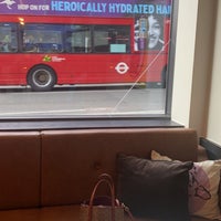 Photo taken at London 512 by Hh. on 7/29/2022