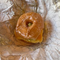 Photo taken at Do-Rite Donuts &amp;amp; Chicken by Ben M. on 4/1/2022