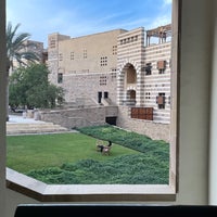 Foto diambil di The American University in Cairo (AUC) oleh Amira pada 12/3/2023