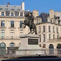 Photo taken at Statue de Louis XIV by GARYSTAR77 🚅🇫🇷 on 3/7/2021