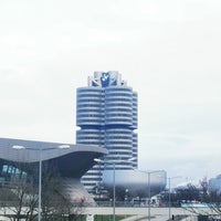 Foto tirada no(a) BMW-Hochhaus (Vierzylinder) por Alex em 2/17/2024