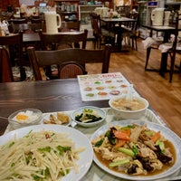 Photo taken at 香港屋台料理店 by n f. on 10/8/2022