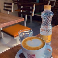 รูปภาพถ่ายที่ Mélange Café | کافه ملانژ โดย Maryam D. เมื่อ 9/5/2022