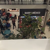 Foto diambil di Mercado Vía Libertad oleh Karenina C. pada 1/24/2016