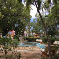 Foto tomada en Parque Central Juan Pablo Duarteâ por Myra K. el 6/18/2017