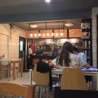 Foto diambil di DOZE café oleh Pornthep N. pada 9/26/2016
